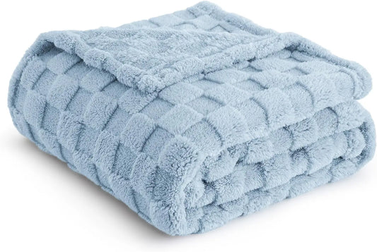 Bedsure Sea Blue Fleece Blanket for Couch, Twin Bed, Queen or King