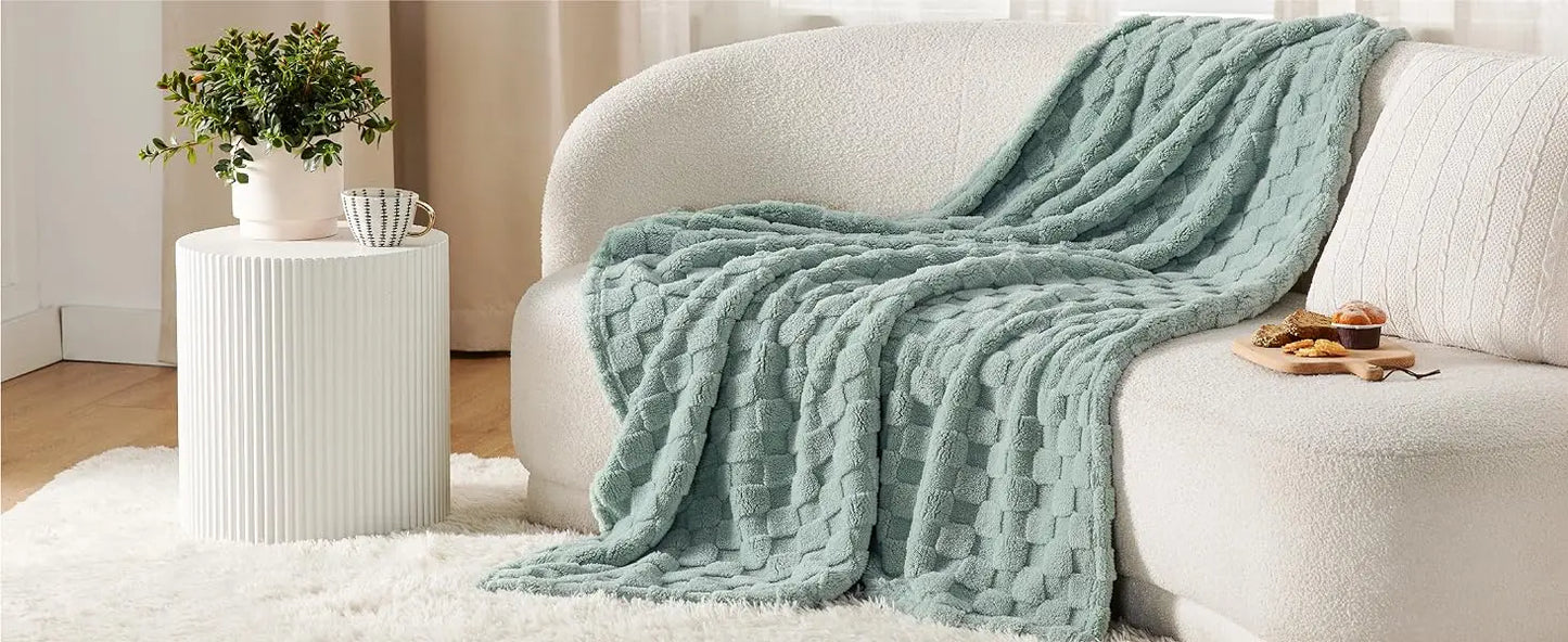 Bedsure Sea Blue Fleece Blanket for Couch, Twin Bed, Queen or King