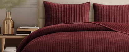 Lightweight Velvet Quilt King Comforter